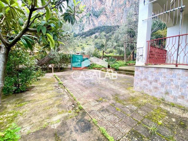 Villa Indipendente in vendita a Carini, Sicilia