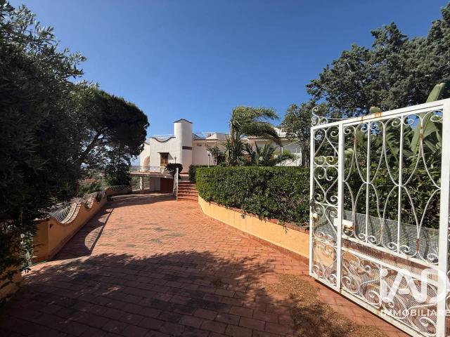 Villa Indipendente in vendita a Piraineto, Carini