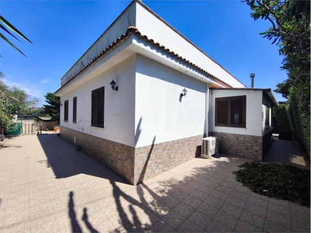 Villa Indipendente in vendita a Piraineto, Carini