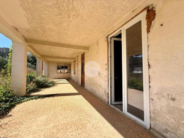 Villa Indipendente in vendita a Carini, Sicilia