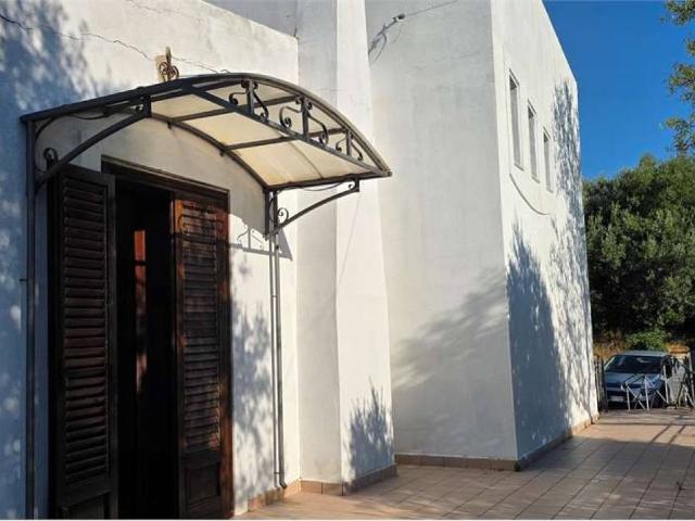 Villa Indipendente in vendita a Carini, Sicilia