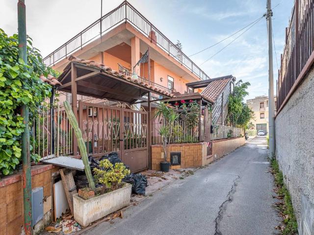Villa Indipendente in vendita a Carini, Sicilia