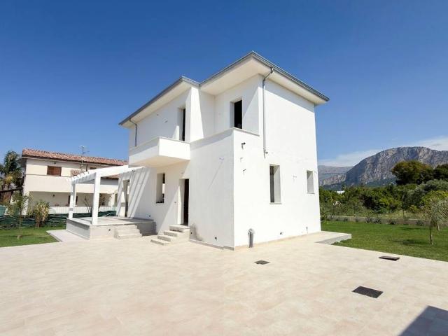 Villa Indipendente in vendita a Carini, Sicilia