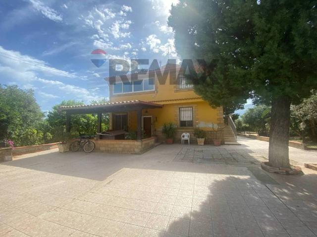 Villa Indipendente in vendita a Carini, Sicilia