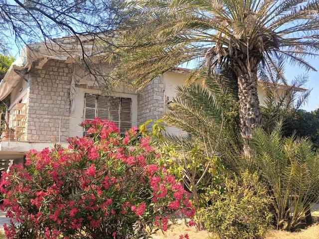 Villa Indipendente in vendita a Carini, Sicilia