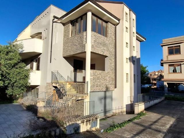 Villa Indipendente in vendita a Carini, Sicilia