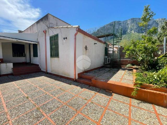 Villa Indipendente in vendita a Piraineto, Carini