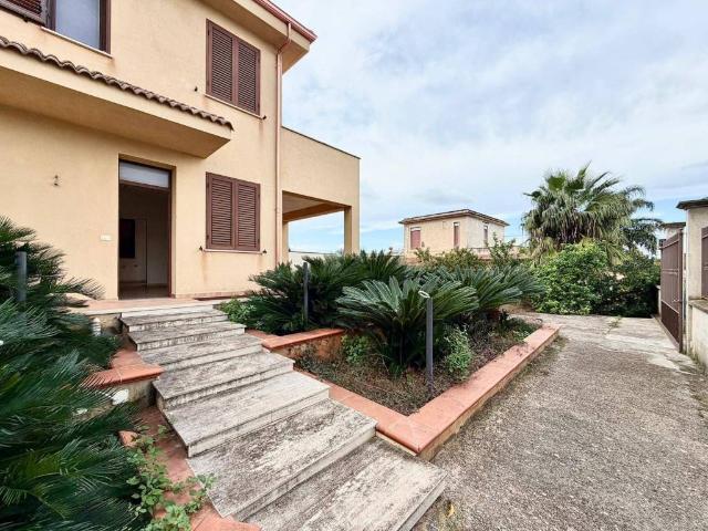 Villa Indipendente in vendita a Carini, Sicilia