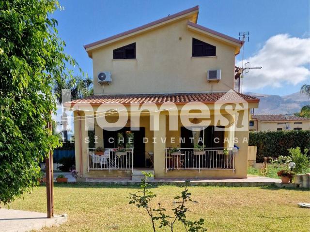 Villa Indipendente in vendita a Piraineto, Carini