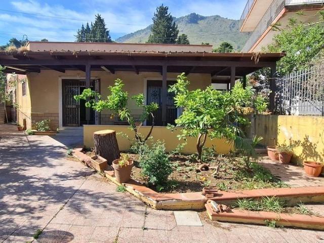 Villa Indipendente in vendita a Carini, Palermo
