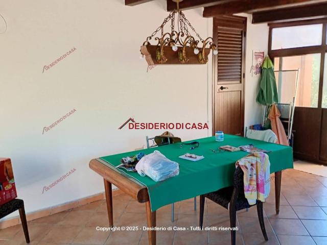 Villa Indipendente in vendita a Carini, Sicilia