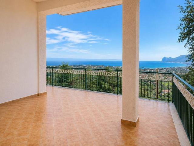 Villa Indipendente in vendita a Carini, Palermo