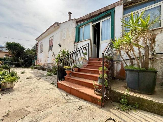 Villa Indipendente in vendita a Carini, Sicilia