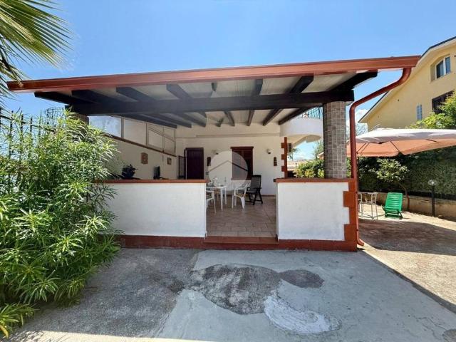 Villa Indipendente in vendita a Piraineto, Carini