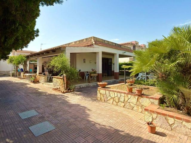 Villa Indipendente in vendita a Piraineto, Carini