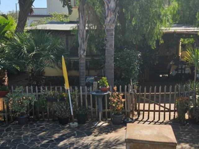 Villa Indipendente in vendita a Carini, Sicilia