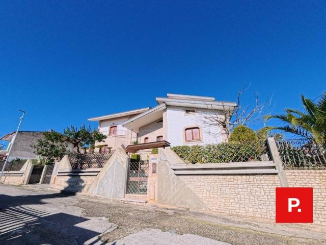 Villa Indipendente in vendita a Casale, Carinola