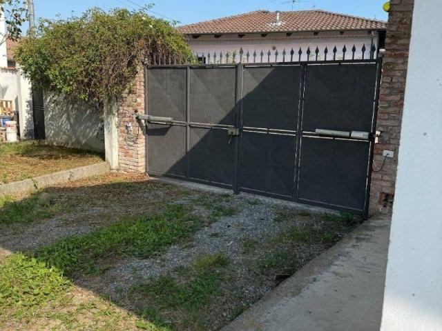 Villa Indipendente in vendita a Piemonte, Vercelli