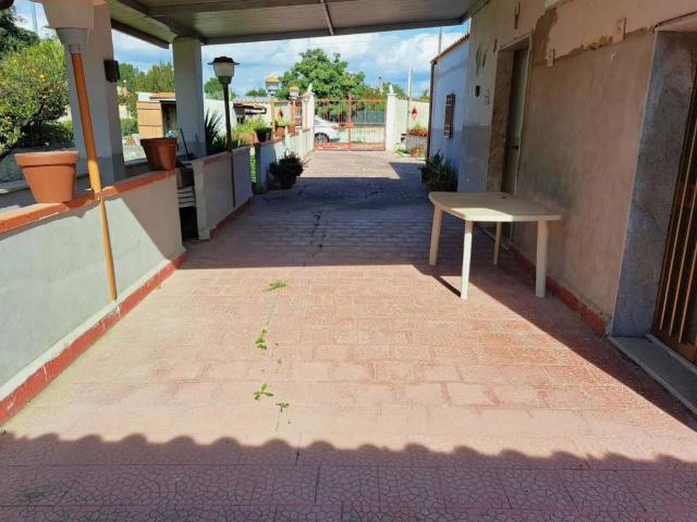 Villa Indipendente in vendita a Carlentini, Sicilia