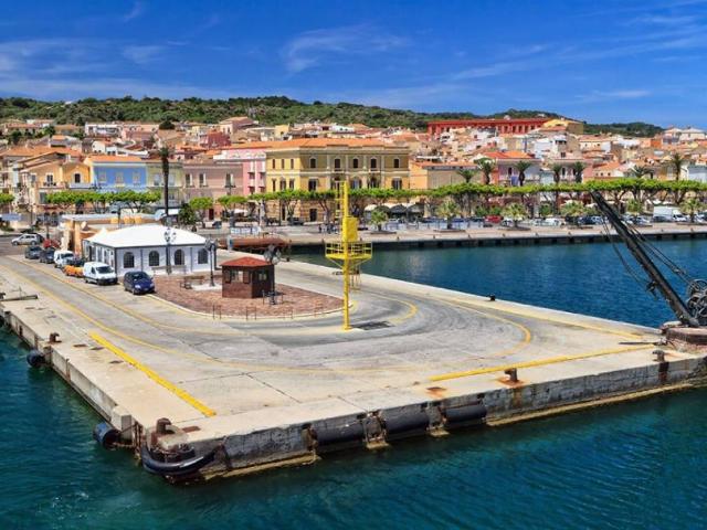 Villa Indipendente in vendita a Carloforte, Sardigna/Sardegna