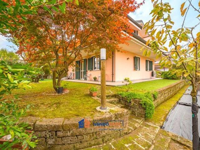 Villa Indipendente in vendita a San Giovanni, Piemonte