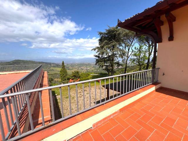 Villa Indipendente in vendita a La Serra, Carmignano