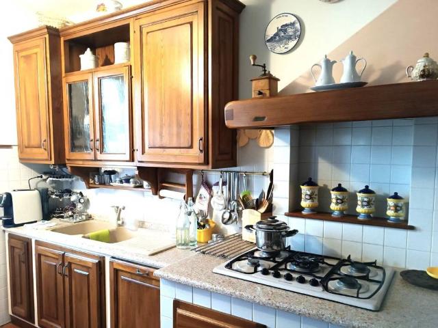 Villa Indipendente in vendita a Comeana, Carmignano