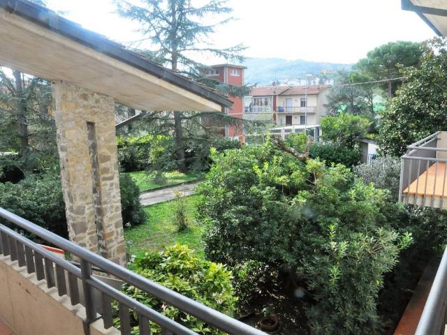 Villa Indipendente in vendita a Carmignano, Toscana