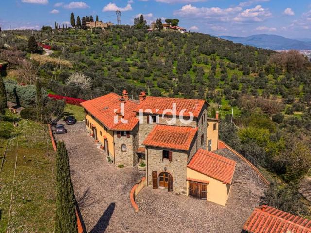 Villa Indipendente in vendita a Colle, Carmignano