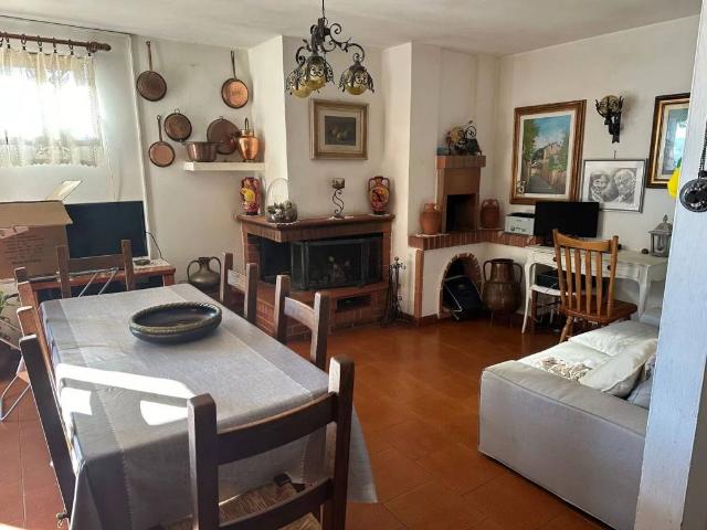 Villa Indipendente in vendita a Carmignano, Comeana