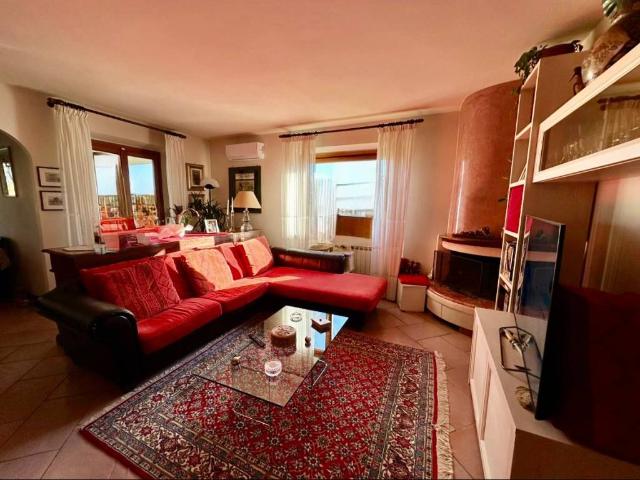 Villa Indipendente in vendita a Carmignano, Toscana