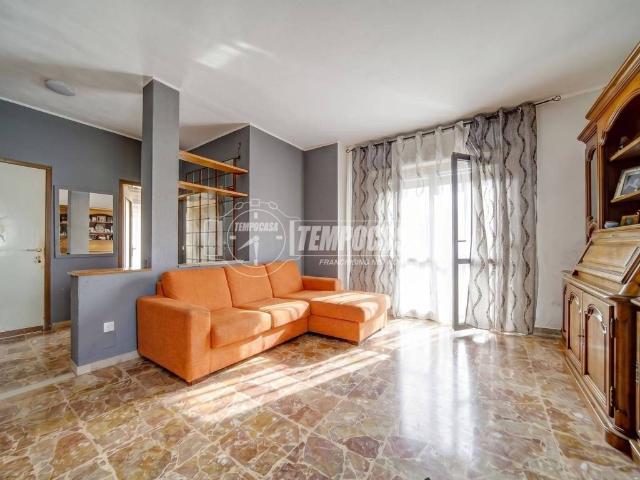 Villa Indipendente in vendita a Carnago, Lombardia