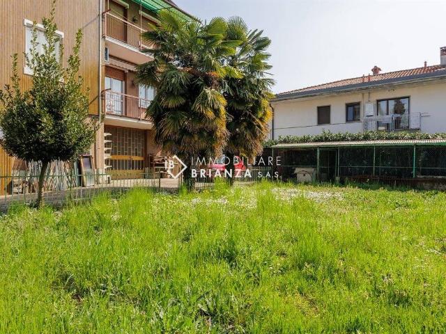 Villa Indipendente in vendita a Passirano, Carnate