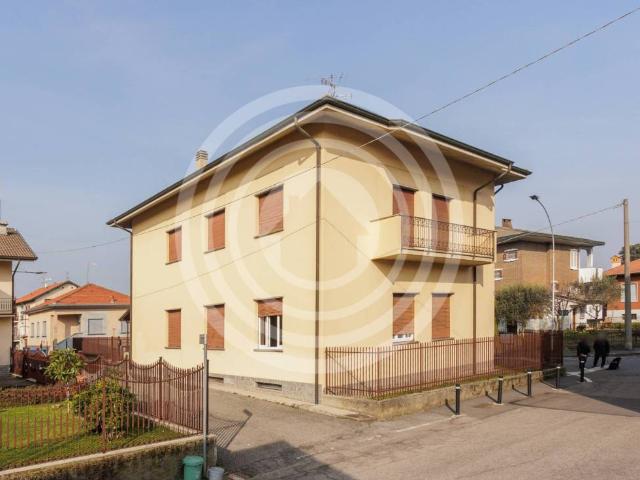 Villa Indipendente in vendita a Passirano, Carnate