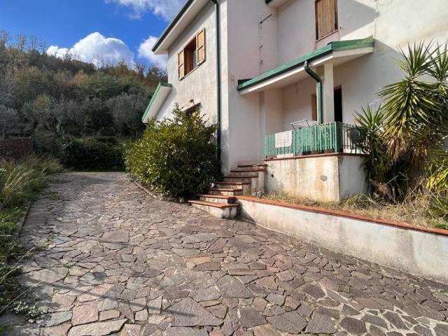 Villa Indipendente in vendita a Lecconi, Calabria