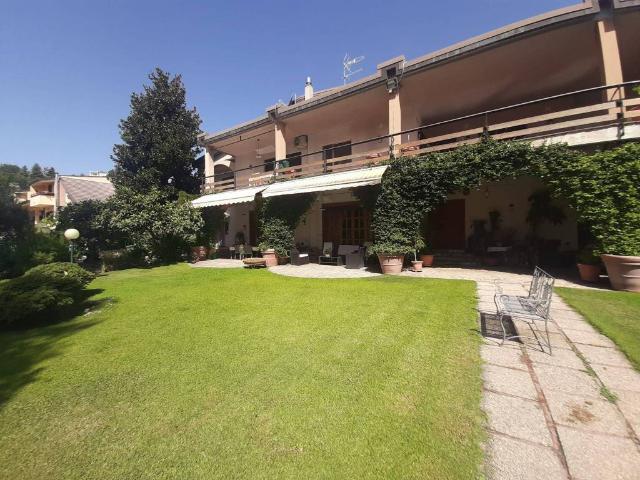 Villa Indipendente in vendita a Lecconi, Calabria