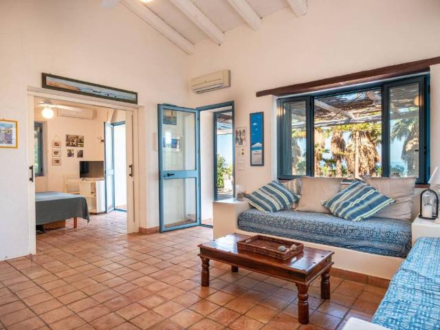 Villa Indipendente in vendita a Caronia, Sicilia