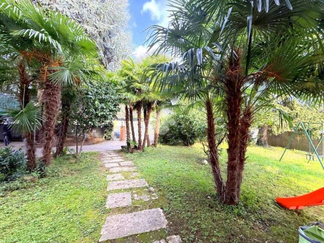 Villa Indipendente in vendita a Cassina Pertusella, Caronno Pertusella