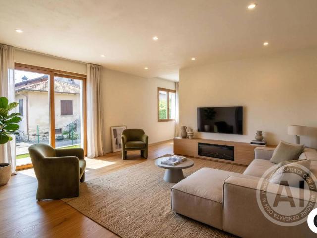 Villa Indipendente in vendita a Travaino, Caronno Varesino