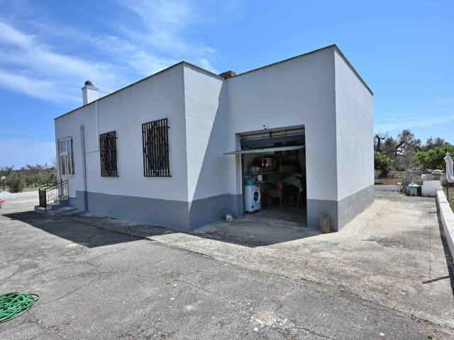 Villa Indipendente in vendita a Puglia, Brindisi