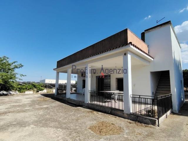 Villa Indipendente in vendita a Contrada Spierti, Puglia