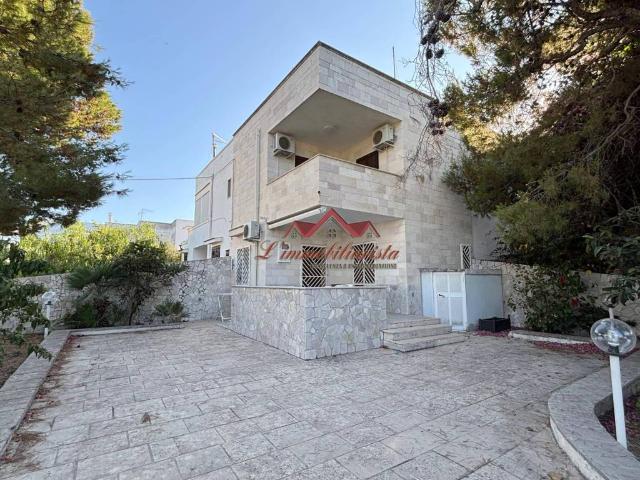 Villa Indipendente in vendita a Torre Santa Sabina, Puglia