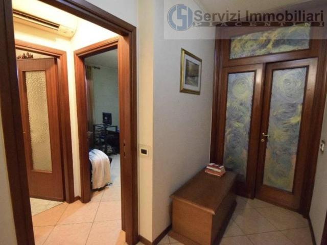 Villa Indipendente in vendita a Carpaneto Piacentino, Reggio Emilia