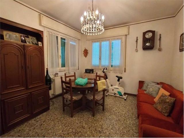Villa Indipendente in vendita a Carpaneto Piacentino, Reggio Emilia