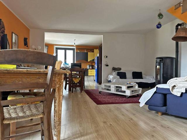 Villa Indipendente in vendita a Gropparello, Reggio Emilia
