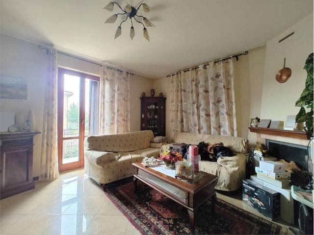 Villa Indipendente in vendita a Carpaneto Piacentino, Reggio Emilia