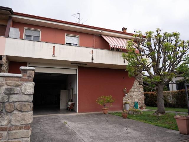 Villa Indipendente in vendita a Carpenedolo, Lombardia