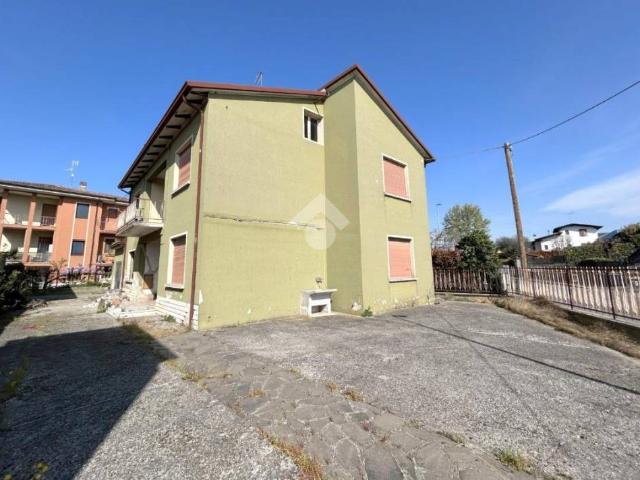 Villa Indipendente in vendita a Carpenedolo, Lombardia