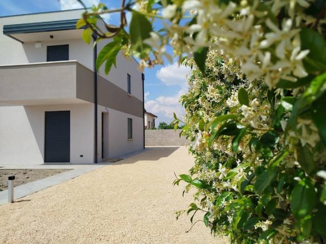 Villa Indipendente in vendita a Cornali, Carpenedolo