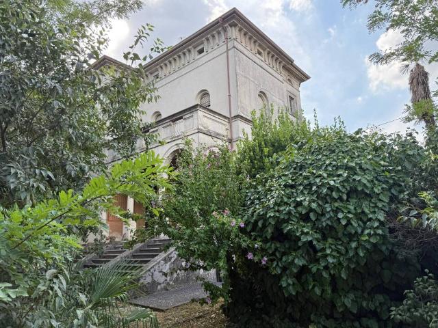 Villa Indipendente in vendita a Carpenedolo, Lombardia